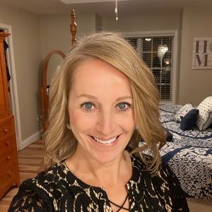 Meet your Posher, Debbie